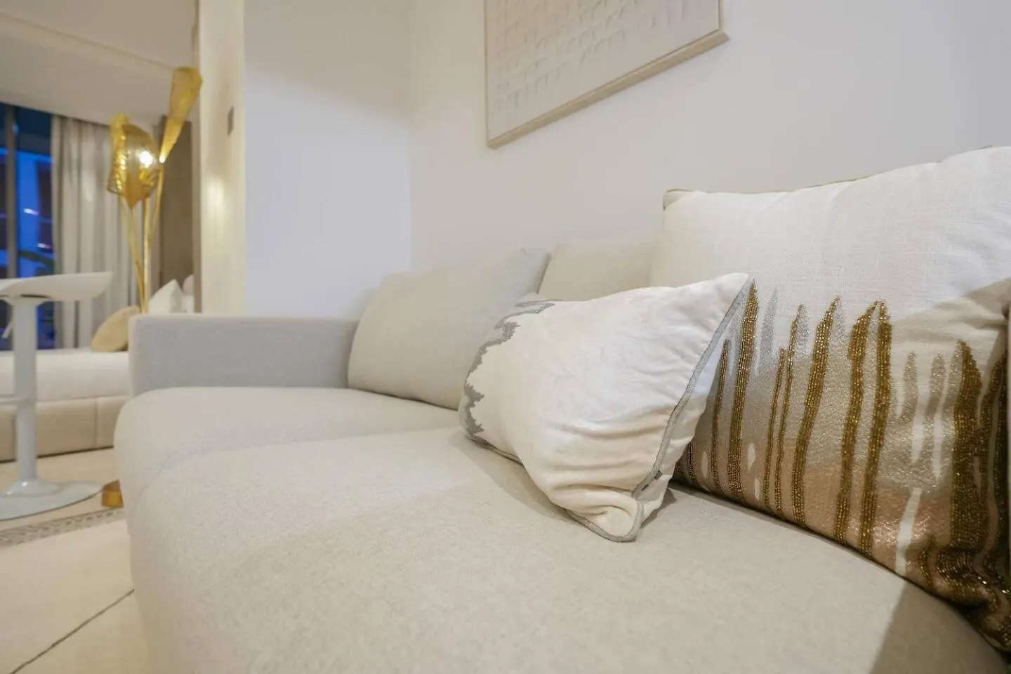 Apartment Glamorous Studio! Walk To Burj Khalifasleep 3! Dubai